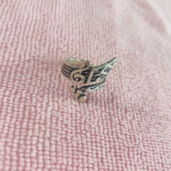 Silver Music Note Ring - Picture 4 of 8